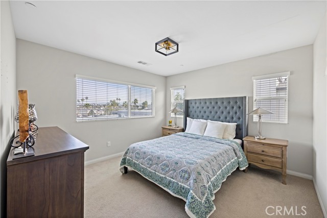 Detail Gallery Image 15 of 37 For 14404 Kiwi Ln #6,  Gardena,  CA 90247 - 4 Beds | 3/1 Baths