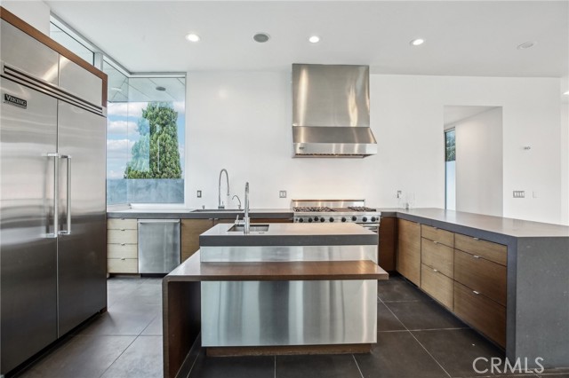 Detail Gallery Image 9 of 66 For 5251 Zakon Rd, Torrance,  CA 90505 - 4 Beds | 4 Baths