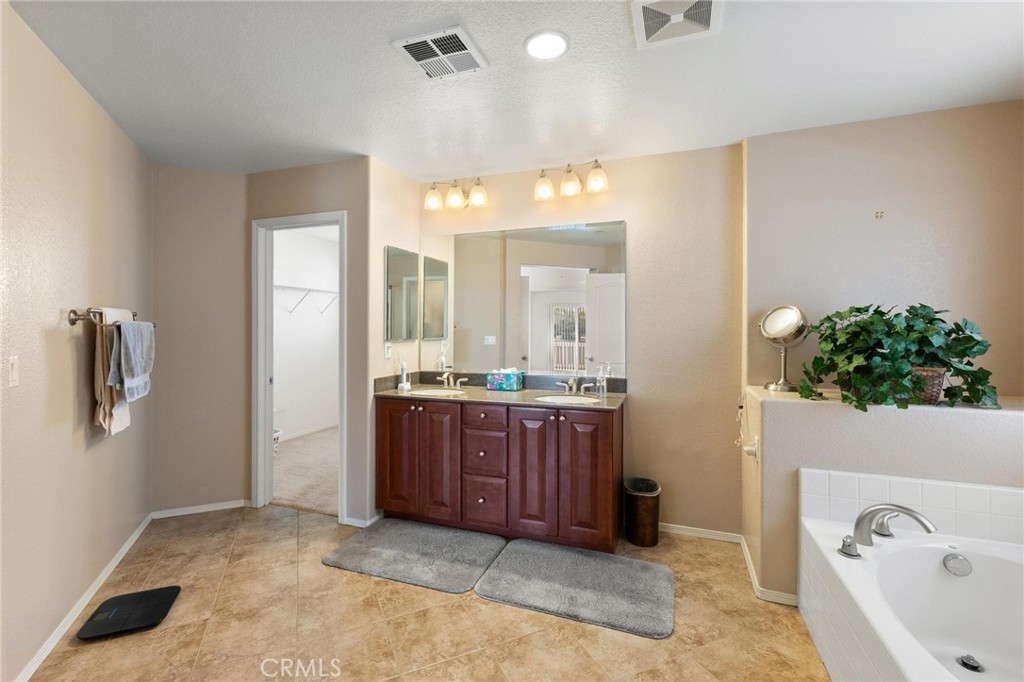 MLS #CV25239567 image #38