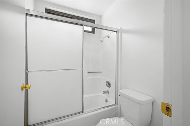 16226 Vanowen Street, Van Nuys CA: https://media.crmls.org/medias/37f50f35-c745-45b6-94b4-3cb74455fce2.jpg