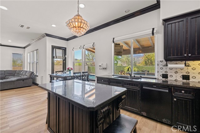 26556 Beecher Lane, Stevenson Ranch CA: https://media.crmls.org/medias/37f54bcd-2bb5-4d19-89e9-803c020993bd.jpg