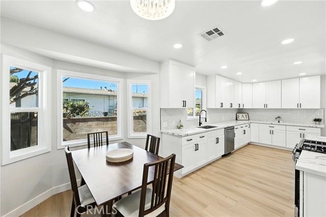 9533 Paramount Boulevard, Downey CA: https://media.crmls.org/medias/37f56265-9c47-4210-8381-8394ec875356.jpg
