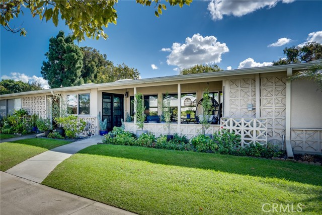 Front Image Thumbnail for CROC25242145