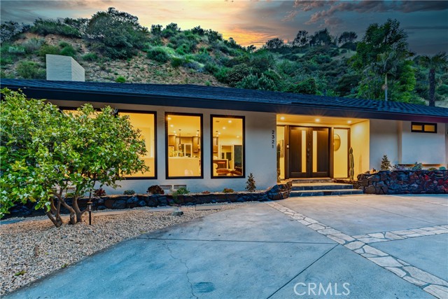 2321 Coldwater Canyon Drive, Beverly Hills, California 90210, 3 Bedrooms Bedrooms, ,2 BathroomsBathrooms,Single Family Residence,For Sale,Coldwater Canyon,LG24074782