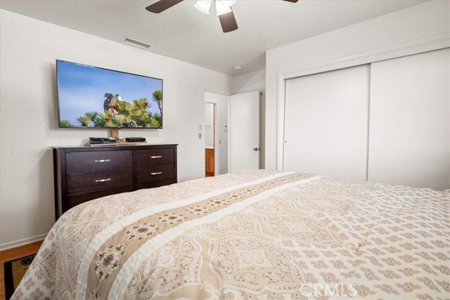 Detail Gallery Image 13 of 22 For 313 Greenspot Rd, Big Bear City,  CA 92314 - 2 Beds | 1 Baths