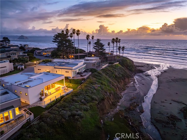 3086 Studio Drive, Cayucos CA: https://media.crmls.org/medias/37f711aa-a70d-4e18-b45e-7a78dcc0c5ef.jpg
