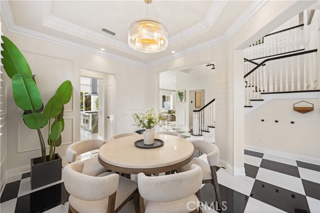 Image 4 of 71 For 23195 Stoneridge