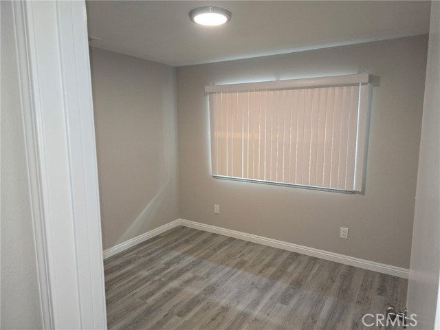 Detail Gallery Image 3 of 10 For 18605 New Hampshire a,  Adelanto,  CA 92301 - 2 Beds | 1 Baths