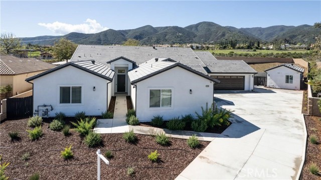 1204 Arbenz CIR