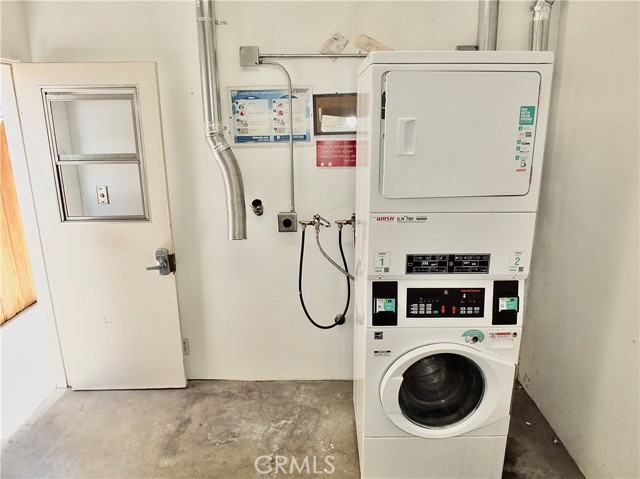 Detail Gallery Image 25 of 39 For 1724 E 1st St #9,  Long Beach,  CA 90802 - 1 Beds | 1 Baths