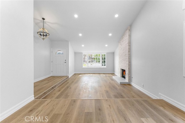10281 Kings Street, Los Alamitos CA: https://media.crmls.org/medias/37fa3b20-2f3f-49ef-a70f-620e3389b760.jpg
