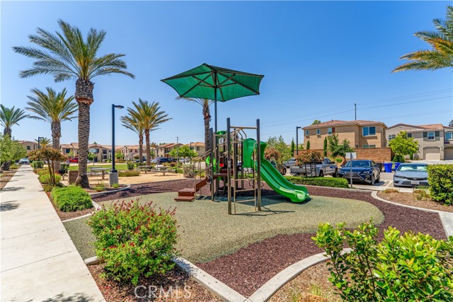 Detail Gallery Image 50 of 59 For 7155 Citrus Ave #315,  Fontana,  CA 92336 - 3 Beds | 2/1 Baths