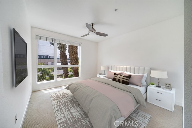 21301 Erwin Street, Woodland Hills CA: https://media.crmls.org/medias/37fac209-c56c-4efe-85fa-4700e9127790.jpg