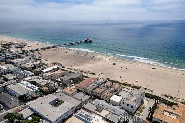 1418 Ocean Drive, Manhattan Beach, California 90266, 2 Bedrooms Bedrooms, ,2 BathroomsBathrooms,Residential,Sold,Ocean,SB24168687