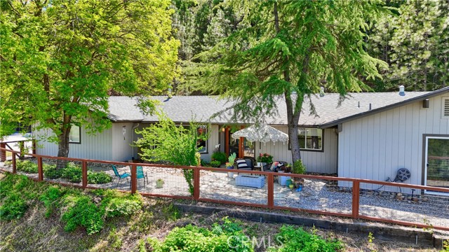 Detail Gallery Image 2 of 47 For 45792 Sutton Dr, Oakhurst,  CA 93644 - 4 Beds | 3 Baths