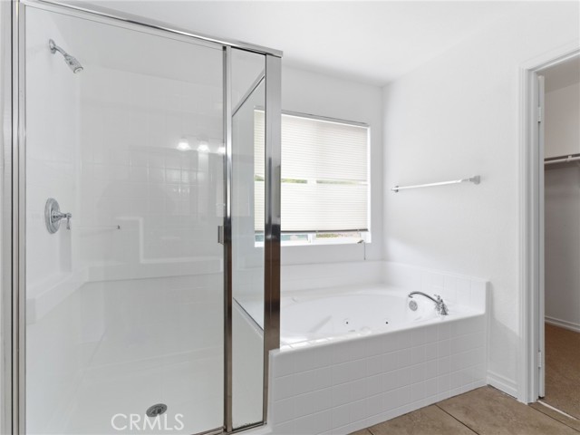 Detail Gallery Image 10 of 36 For 29436 Shannon Ct, Canyon Country,  CA 91387 - 4 Beds | 2/1 Baths