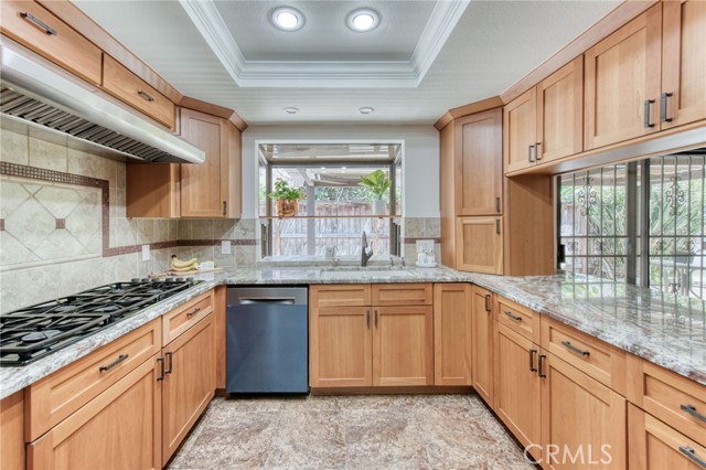 6300 N Palm Avenue, Fresno CA: https://media.crmls.org/medias/37fd1e92-cdf4-49c7-867f-63557d0c2ddb.jpg