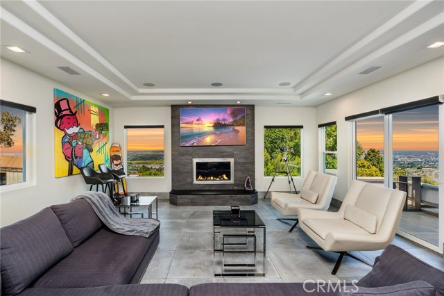 Detail Gallery Image 11 of 75 For 2800 Colt Rd, Rancho Palos Verdes,  CA 90275 - 5 Beds | 4 Baths
