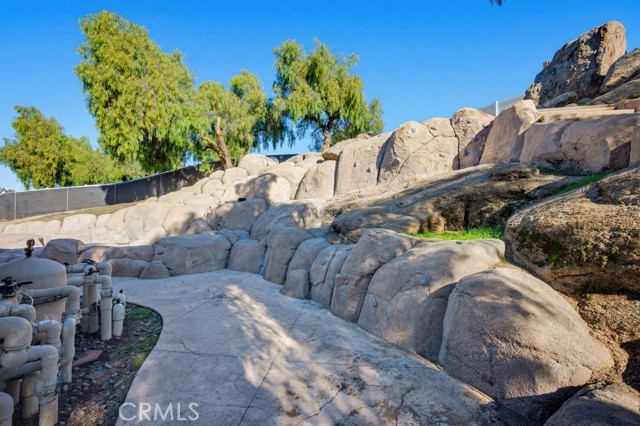 17380 Mockingbird Canyon, Riverside CA: https://media.crmls.org/medias/37fd6b4e-b7e0-40f3-b8e6-2a0b2eda5a17.jpg