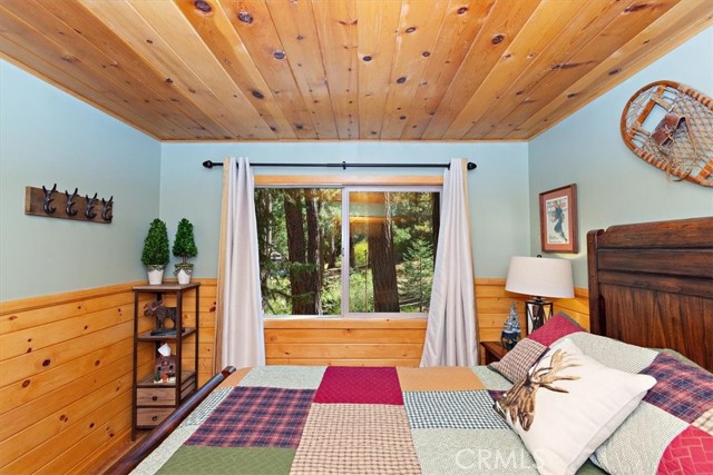 Detail Gallery Image 32 of 43 For 740 Cove Dr, Big Bear Lake,  CA 92315 - 3 Beds | 2 Baths