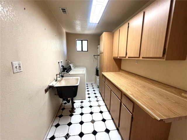 Detail Gallery Image 17 of 26 For 2137 Walnut St, La Verne,  CA 91750 - 5 Beds | 2 Baths