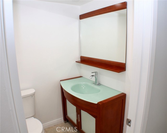 21740 Ulmus Drive, Woodland Hills CA: https://media.crmls.org/medias/37fe9f0c-5426-478f-ad2b-39bdc7842e6f.jpg