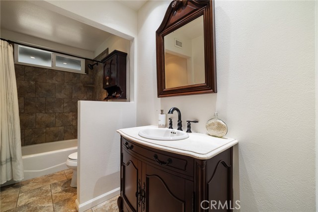 2037 Comstock Court, Palmdale CA: https://media.crmls.org/medias/37feae81-c04e-4131-bc96-7b6e142da249.jpg