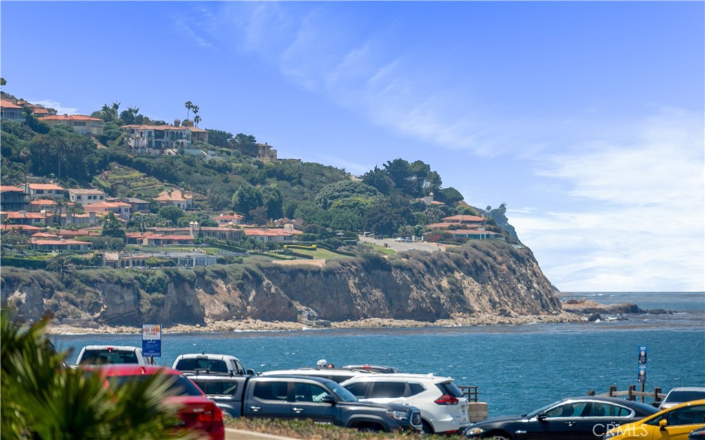 https://media.crmls.org/medias/37ff5898-9c47-4730-9d89-96258ce2fdd6.jpg?preset=X-Large