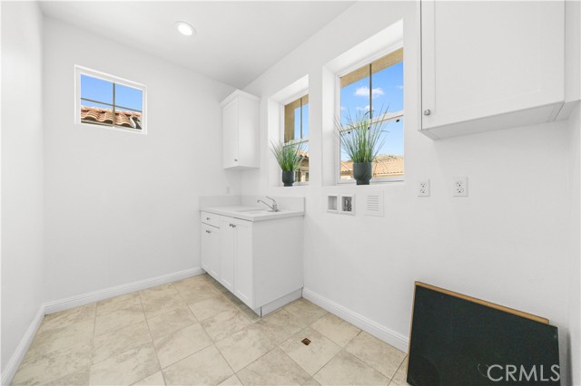 Detail Gallery Image 29 of 49 For 20611 W Chestnut Cir, Porter Ranch,  CA 91326 - 4 Beds | 3 Baths