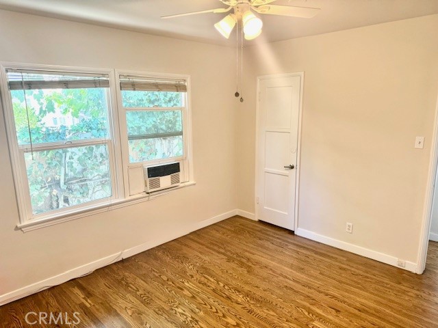 222 N Screenland Drive, Burbank CA: https://media.crmls.org/medias/3800572c-bbf5-4af8-9d4b-0b8132f21250.jpg