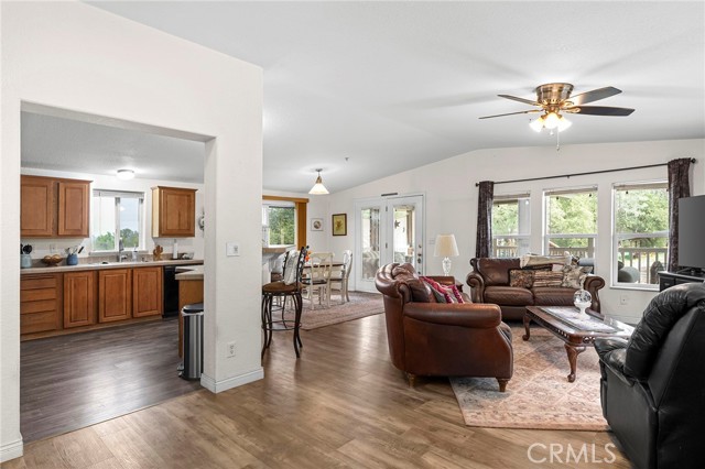 Detail Gallery Image 6 of 55 For 635 Circle Dr, Oroville,  CA 95966 - 3 Beds | 2 Baths