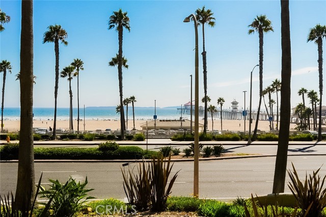 Detail Gallery Image 1 of 37 For 200 Pacific Coast #130,  Huntington Beach,  CA 92648 - 1 Beds | 1 Baths