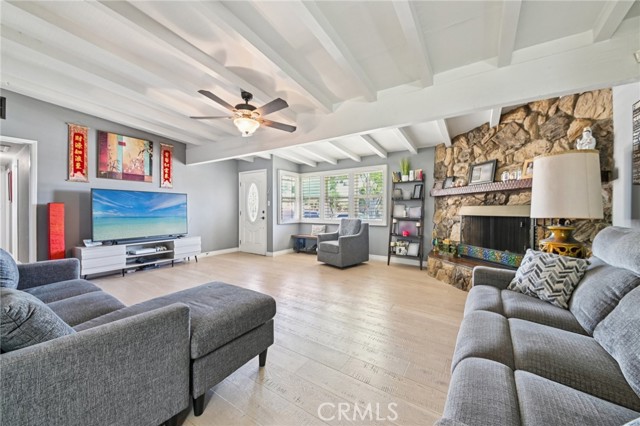 Image 5 of 48 For 13631 Richardson Way