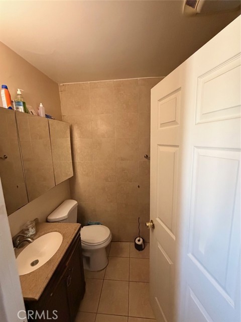 Detail Gallery Image 22 of 26 For 2403 W Almond Ave, Orange,  CA 92868 - 3 Beds | 2 Baths