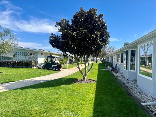 Detail Gallery Image 2 of 19 For 13824 Fresh Meadow Ln., M3-13g, Seal Beach,  CA 90740 - 2 Beds | 2 Baths