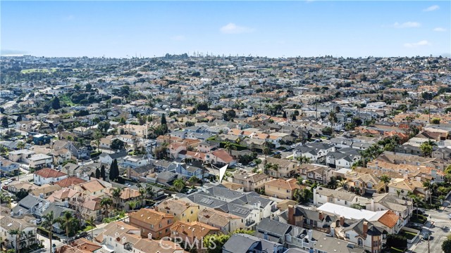 Detail Gallery Image 41 of 43 For 2203 Marshalfield #B,  Redondo Beach,  CA 90278 - 4 Beds | 3/1 Baths