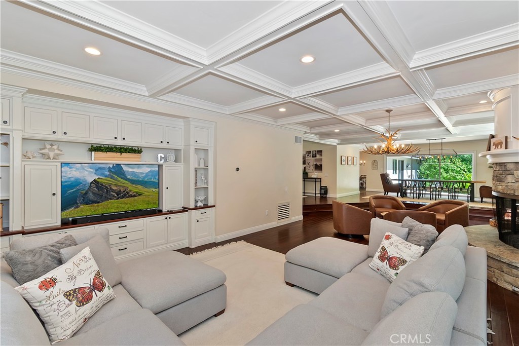 MLS #IG25184788 image #13