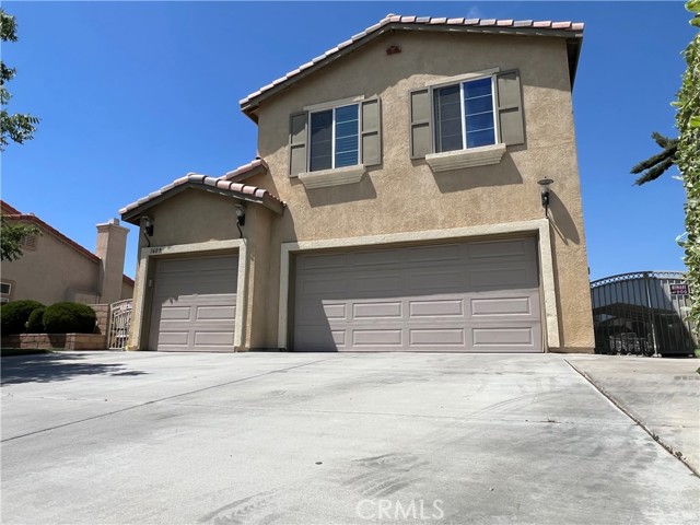 Detail Gallery Image 2 of 6 For 3609 Fern Ave, Palmdale,  CA 93550 - 4 Beds | 3 Baths