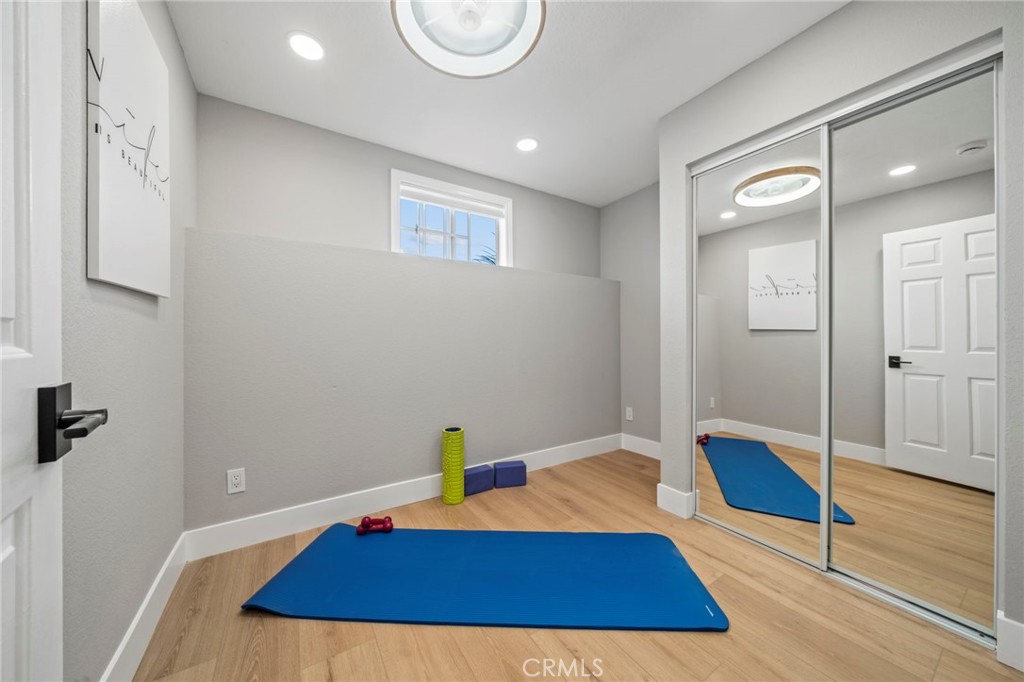 https://media.crmls.org/medias/3803b00d-bb06-4708-877c-b9643ef5023a.jpg?preset=X-Large