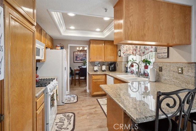 Detail Gallery Image 7 of 31 For 29159 Palm View Ln, Highland,  CA 92346 - 4 Beds | 3 Baths