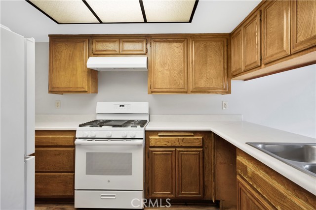 Detail Gallery Image 5 of 18 For 1738 Lynne Dr #34,  Santa Maria,  CA 93454 - 2 Beds | 1/1 Baths
