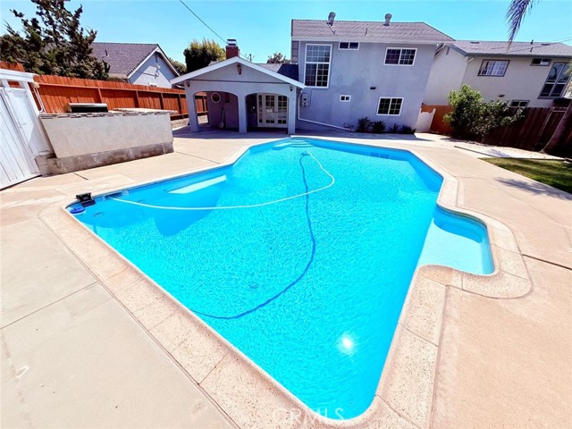 24811 Calle El Toro Grande, Lake Forest CA: https://media.crmls.org/medias/3804d687-89c1-41ed-acdc-c14ae4600df3.jpg