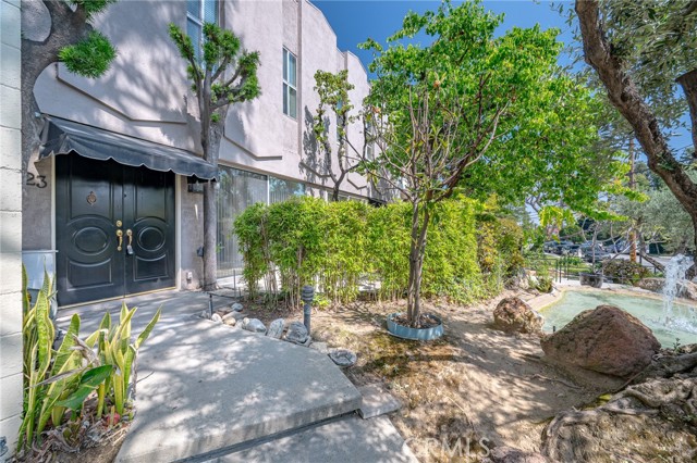 Front Image Thumbnail for CRWS26070465