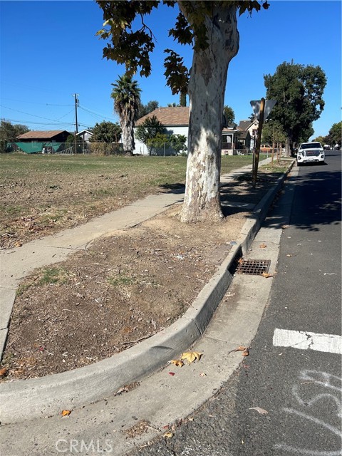 Detail Gallery Image 6 of 8 For 1563 P, Newman,  CA 95360 - – Beds | – Baths