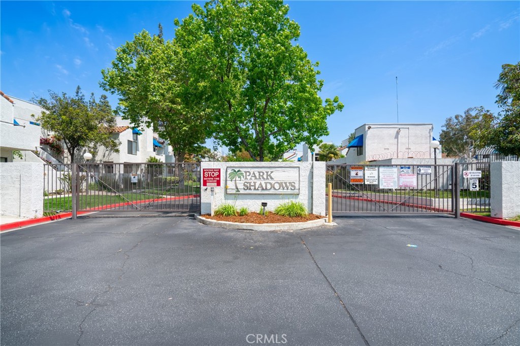 504 Park Shadow Court