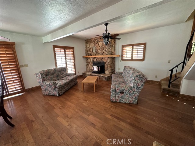 Image 2 for 688 Keys Blvd, Clearlake Oaks, CA 95423