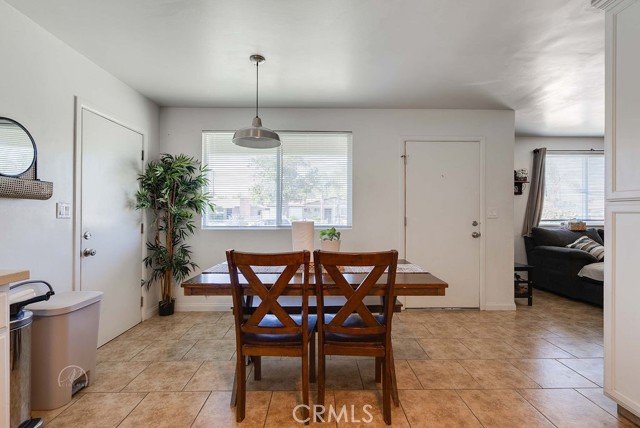 Detail Gallery Image 6 of 18 For 1016 Meredith Dr, Bakersfield,  CA 93304 - 3 Beds | 1 Baths