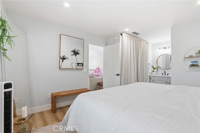 Detail Gallery Image 27 of 49 For 29161 Corales, Canyon Country,  CA 91387 - 3 Beds | 3 Baths