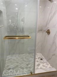 Detail Gallery Image 9 of 17 For 4675 Willis, Sherman Oaks,  CA 91403 - 2 Beds | 2 Baths