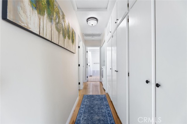 Detail Gallery Image 44 of 52 For 337 10th, Manhattan Beach,  CA 90266 - 5 Beds | 3/1 Baths